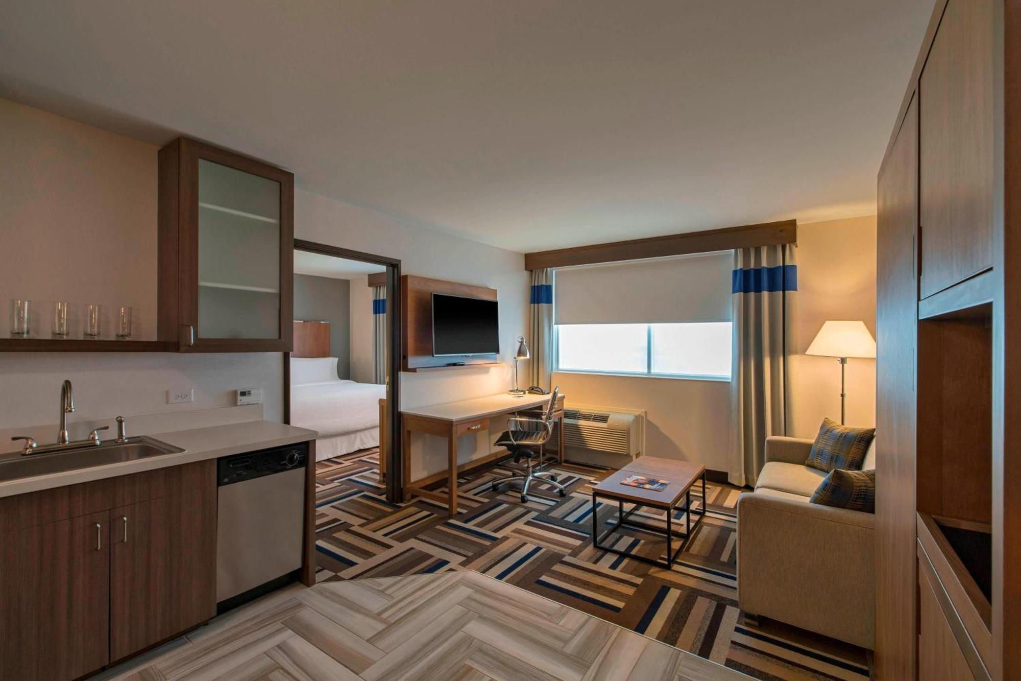 Four Points By Sheraton Midland Exterior photo